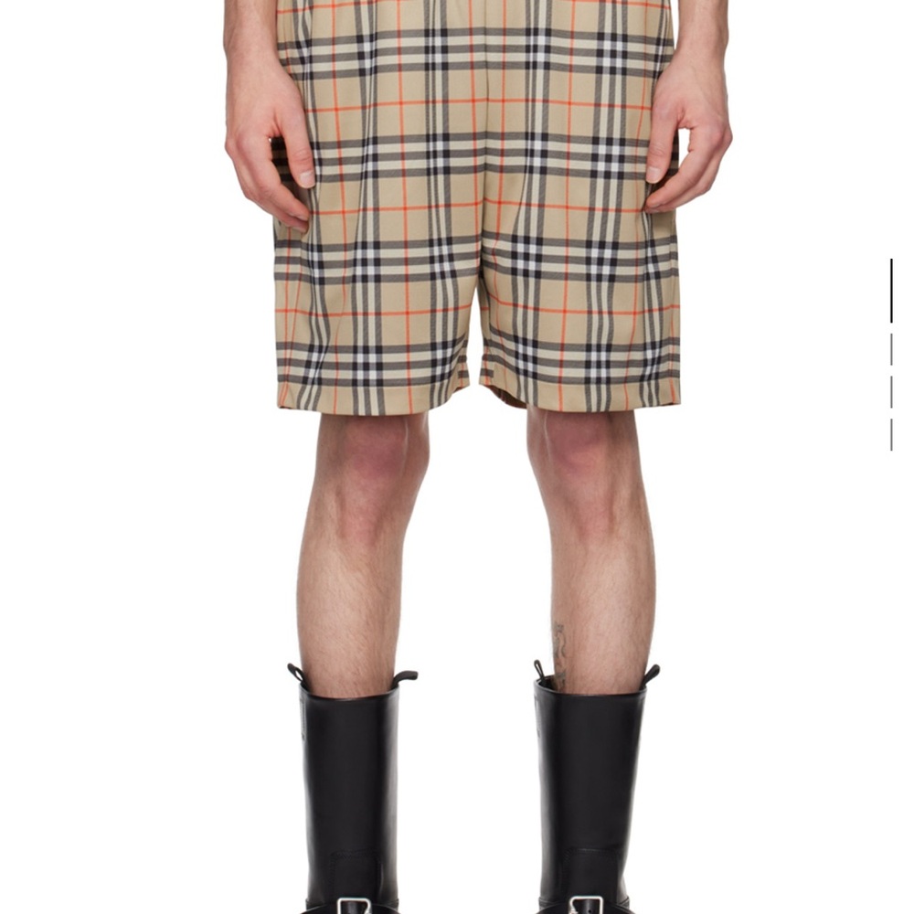 Burberry Debson Beige Check Shorts Vintage NWT